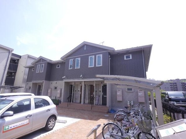 セレーナの物件外観写真